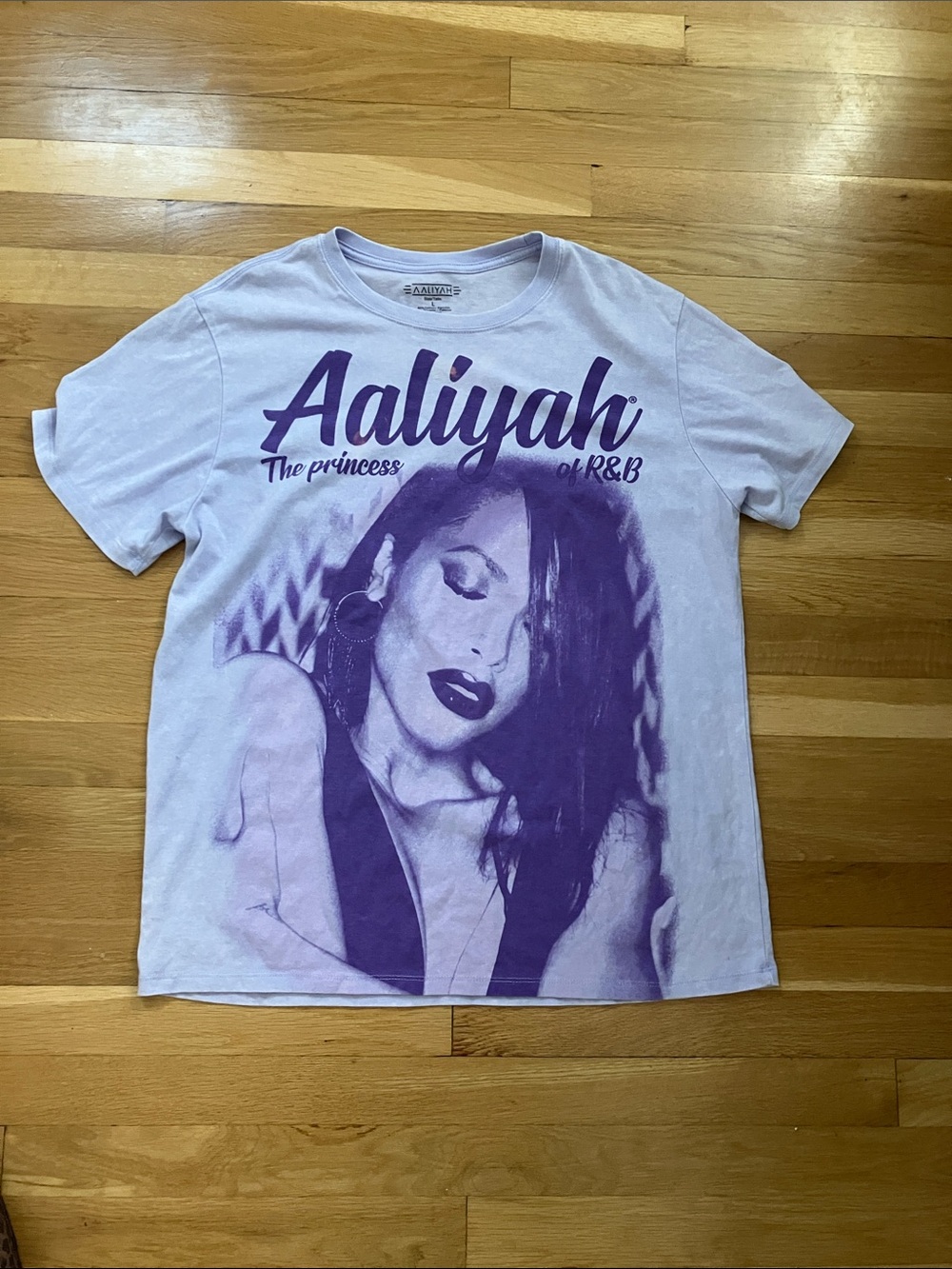 Aaliyah Graphic Short Sleeve Tee - Purple Siize L